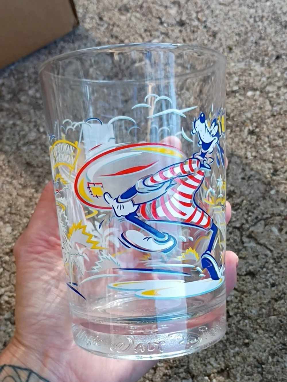 Disney Goofy Beach Stripe Glass - Clear with Red, Blue & Yellow